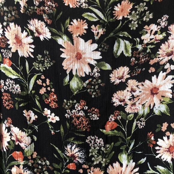 Forever 21 Floral Maxi Dress - Picture 5 of 6